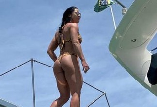 Graciele Lacerda posa de biquíni para mostrar antes e depois da dieta: 'Estava bem inchada'