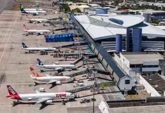ÁGIO MÉDIO DE 986%: Leilão de aeroportos supera valor estipulado pelo governo