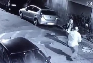 Policial a paisana reage a assalto e mata suspeito - VEJA VÍDEO