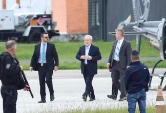 Lula embarca em Curitiba rumo a São Paulo para acompanhar velório do neto