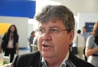 Governador assina protocolo de intenções para instalação de estaleiro em Lucena