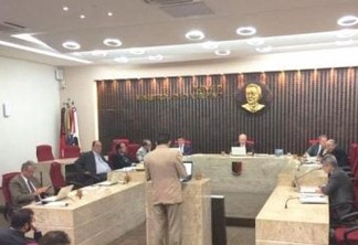 R$ 1,4 MILHÃO: TCE reprova contas de prefeitura paraibana e impõe débito milionário a político do interior
