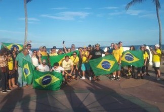 LAVA JATO: Manifestantes fazem ato contra decisão do STF na orla de Cabo Branco; VEJA VÍDEO