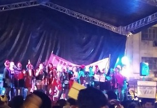 MILITÂNCIA FOLIÃ: Bloco  de carnaval em João Pessoa tem gritos de Lula Livre - VEJA VÍDEO