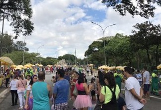 FAKE NEWS NO CARNAVAL: 3 mil pessoas vão a concentração de falso bloco com Carlinhos Brown em São Paulo