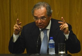 "Governo não pagará salário de servidor se Previdência não passar, diz Paulo Guedes"