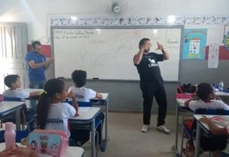 Secretaria de Educação de Cajazeiras oferece curso de Libras aos alunos das escolas do município