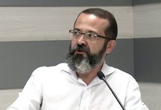 Tárcio Teixeira se manifesta contra título de cidadão pessoense a Bolsonaro: 'presidente entreguista e antipatriota'