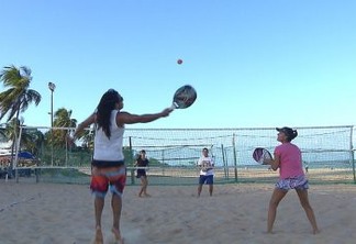 Circuito Paraibano de tênis de areia agita a orla de João Pessoa neste fim de semana