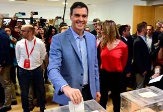 Pesquisas apontam vitória de partido socialista e encolhimento da bancada conservadora no parlamento espanhol