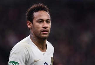 Após perder Copa da França, Neymar agride torcedor e critica jovens do PSG - VEJA VÍDEO