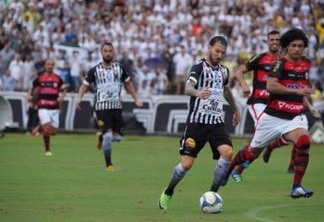 Destaque do Botafogo-PB no ano, Clayton sofre com grande número de faltas sofridas