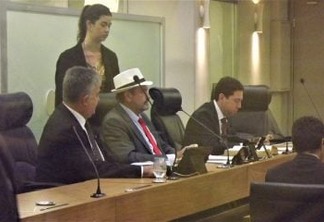 Deputado Jeová Campos sai em defesa do Hospital Napoleão Laureano e critica gestão plena de saúde que sobrecarrega despesas do Estado