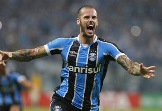 Grêmio vence o Náutico e garante retorno à Série A do Brasileiro