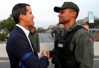 AUTOPROCLAMADO: Guaidó diz ter apoio de militares para 'por fim à usurpação' na Venezuela e convoca população às ruas