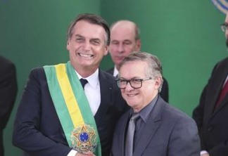 Bolsonaro indica que ministro da Educação sairá: 'Está claro que não está dando certo. Falta gestão'