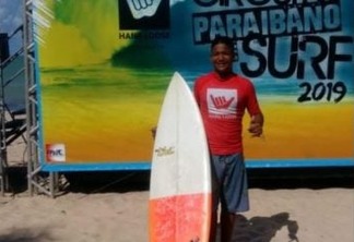 Com incentivo da prefeitura de Conde, atleta conquista dois troféus no Circuito Paraibano de Surf 2019