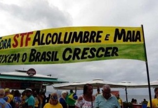 Atos pró-Bolsonaro são "lenha na fogueira" com Congresso, dizem analistas