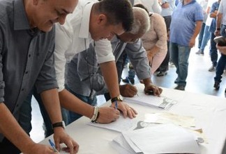 Vereadores participam de evento a favor da proposta de unificação das eleições em 2022