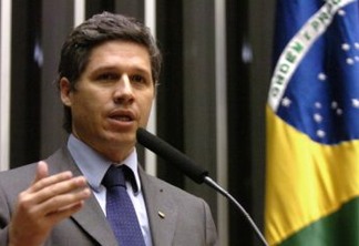 Paulo Teixeira descarta filiação de Ricardo Coutinho ao PT: 'visita de cortesia'