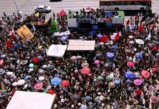 PROTESTOS PELO BRASIL: 17 estados e DF registram atos em defesa da educação