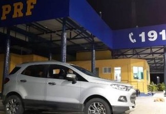 PRF: Carro roubado é recuperado e cargas sem notas fiscais são apreendidas na Paraíba