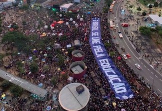 CENSURADOS: MEC diz que professores, alunos e pais não podem divulgar protestos