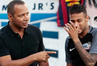 AGRESSÃO: Pai de Neymar arranca câmera de fotógrafo em aeroporto, diz agência
