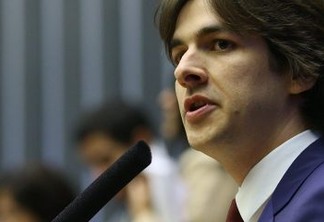 Pedro cobra da Câmara votação da PEC que extingue foro privilegiado