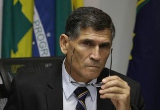 Bolsonaro demite ministro Santos Cruz da Secretaria de Governo