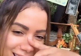 Anitta ri de filtro do Instagram que relembra áudio polêmico de briga com Pabllo Vittar