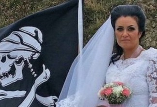 'POSSUÍDA': Mulher que se casou com fantasma de pirata precisa de 'exorcismo' para se divorciar