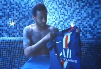 Neymar joga a nova camisa do PSG no lixo; VEJA VÍDEO