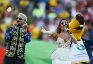 Anitta é critica no encerramento da Copa América: 'Chama a Ivete'