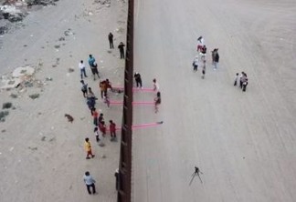 FRONTEIRA MÉXICO X EUA: Artistas instalam gangorras para crianças brincarem juntas - VEJA VÍDEO