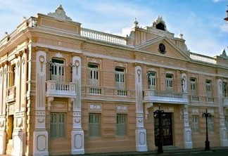 Palácio da Redenção, que vai virar Museu, teve polêmica da suástica