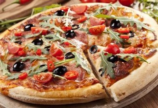 No Dia da Pizza nutricionista tranquiliza: é possível consumi-la de forma saudável, mesmo estando de dieta