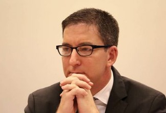 MPF denuncia Glenn Greenwald e mais 6 sob acusação de invadir celulares