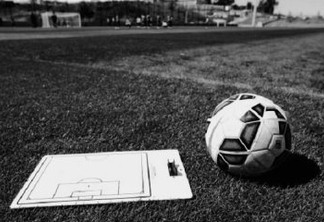 Garoto de 11 anos morre de infarto após jogar partida de futebol