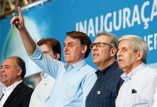 'EU TENHO PRECONCEITO': Bolsonaro acusa governadores nordestinos de tentarem transformar a região em 'uma Cuba' - VEJA VÍDEO