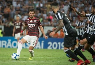 Flamengo vence Ceará por 3 a 0 e assume liderança do Campeonato Brasileiro