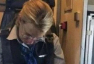 Aeromoça é presa após ser encontrada bêbada em poltrona de avião