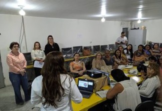 Educadores da EJA de Conde participam de encontro pedagógico na educação socioemocional