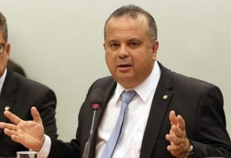 Fim do Exame da OAB: decisão está nas mãos do secretário Rogério Marino - Por Júnior Gurgel