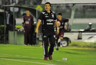 Treinador do Botafogo-PB espera jogo aberto contra o Treze e admite barrar Marcos Aurélio