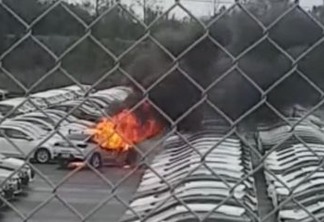 Novo Onix: Carro pega fogo no pátio da GM