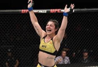 UFC: Bethe Correia tem boa atuação, derrota Eubanks e volta a vencer no Ultimate