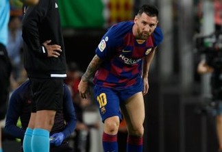 Barcelona vence Villarreal por 2 a 1 mas Messi sai de campo com dores