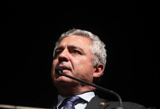 Líder do PSL, Major Olímpio afirma que Flávio Bolsonaro deveria sair do partido