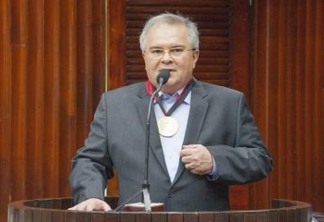 CMJP concede Medalha Cidade de João Pessoa ao cardiologista Lauro Wanderley Filho nessa terça